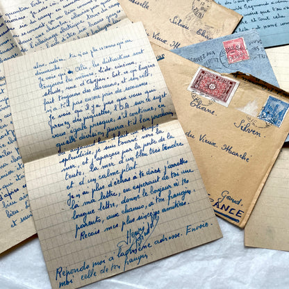 Set of 5 French letters from the 1940s, featuring handwritten script, vintage stamps, and Tunisian postmarks.