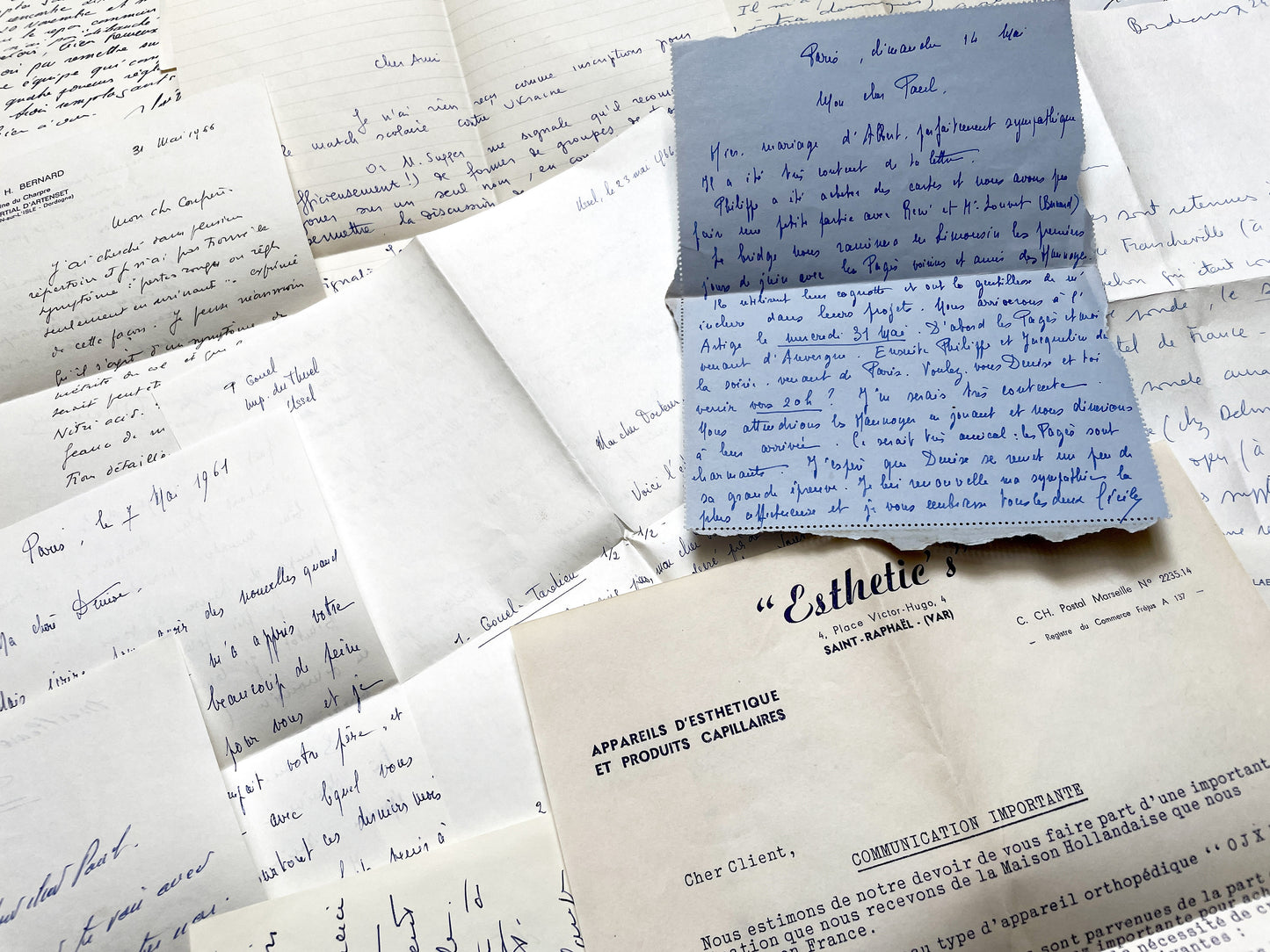 1960s - 20 letters sent to a French doctor during 1960s - The letters he received came from his family, other doctors or chess enthusiasts