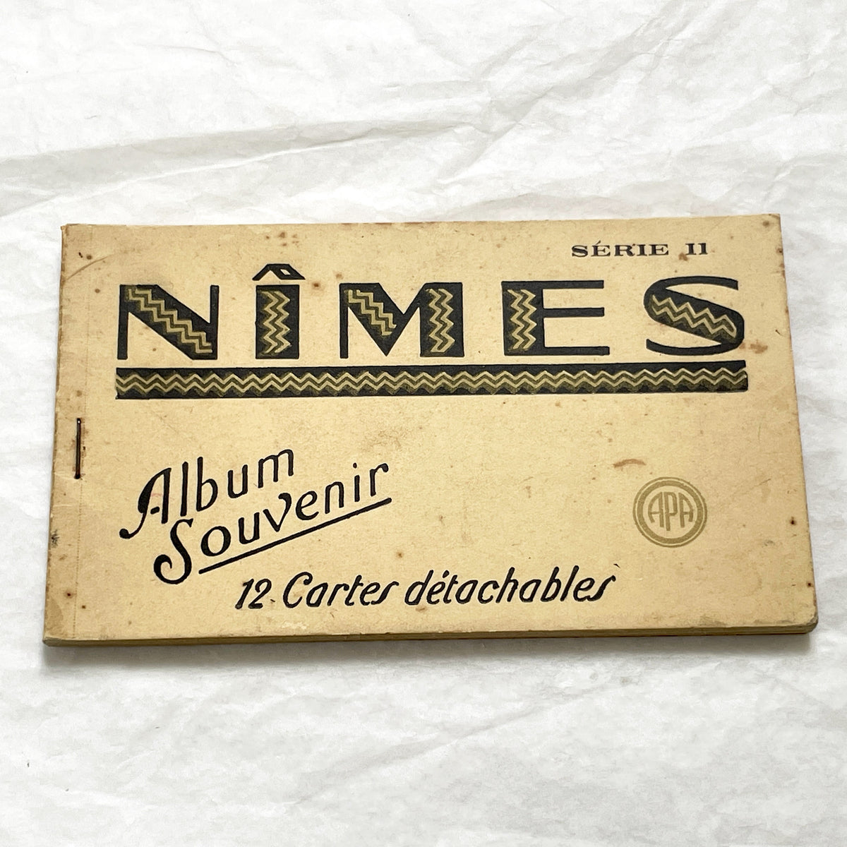 1920s - Vintage Nîmes Postcard Booklet - French Souvenir Album of Gard Landmarks - 12 Detachable Historical Photo Cards