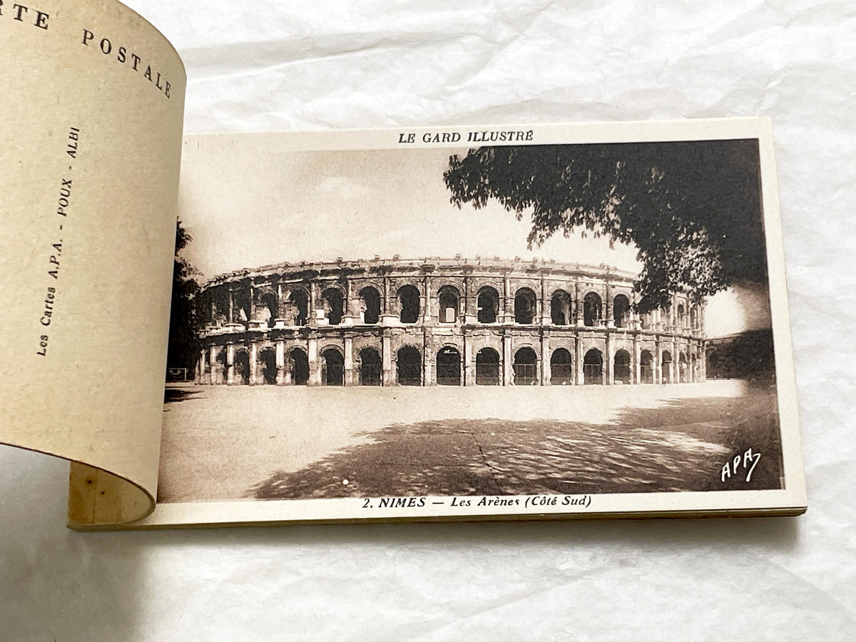 1920s - Vintage Nîmes Postcard Booklet - French Souvenir Album of Gard Landmarks - 12 Detachable Historical Photo Cards