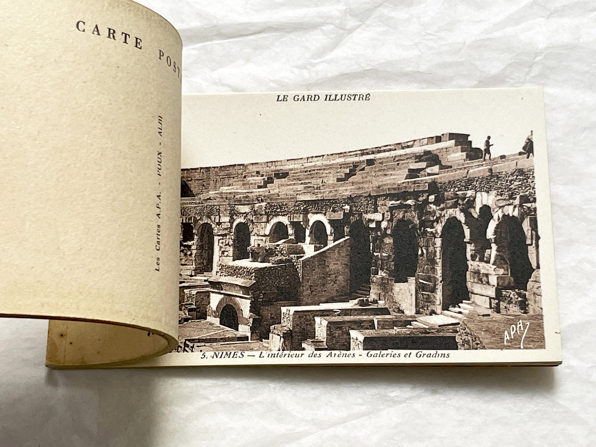 1920s - Vintage Nîmes Postcard Booklet - French Souvenir Album of Gard Landmarks - 12 Detachable Historical Photo Cards