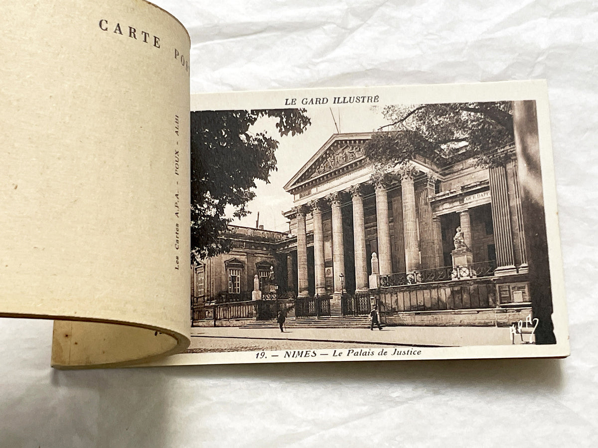 1920s - Vintage Nîmes Postcard Booklet - French Souvenir Album of Gard Landmarks - 12 Detachable Historical Photo Cards