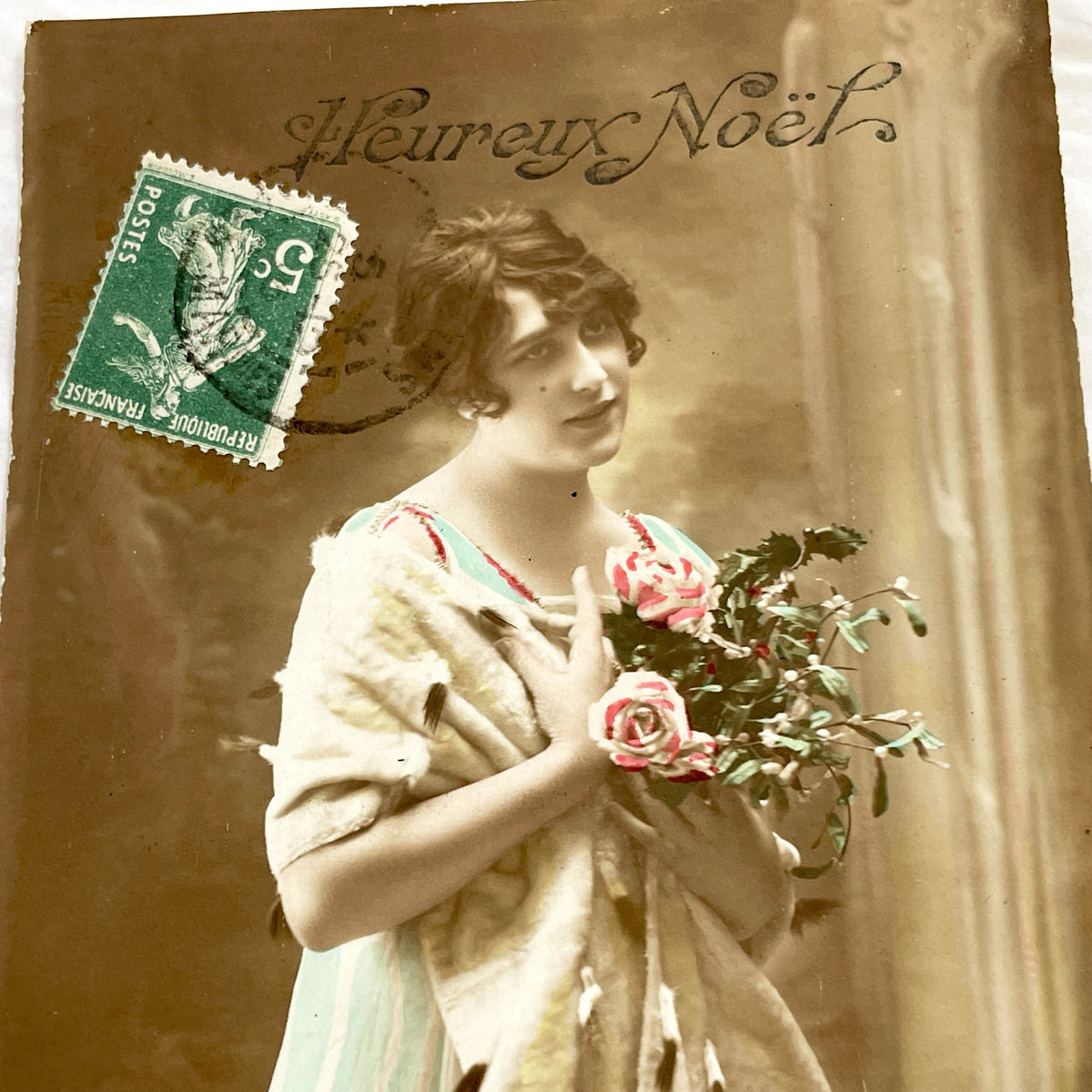 1900s - Antique French Christmas Postcard - Elegant Woman with Roses & Mistletoe - Heureux Noël Vintage Holiday Greeting Card
