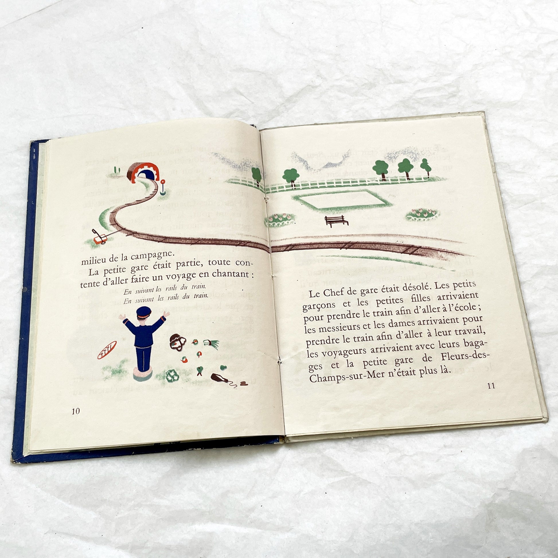 1940s - Histoire d'une Petite Gare qui s'ennuyait - Marcelle Quartalla - Vintage French Children's Illustrated Book - Simone Ohl - Gründ