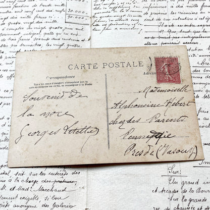 1900s - French Romantic Kiss Postcard - Belle Époque Couple - Edwardian Fashion - Vintage Love Letter Ephemera - Collectible Paper Art