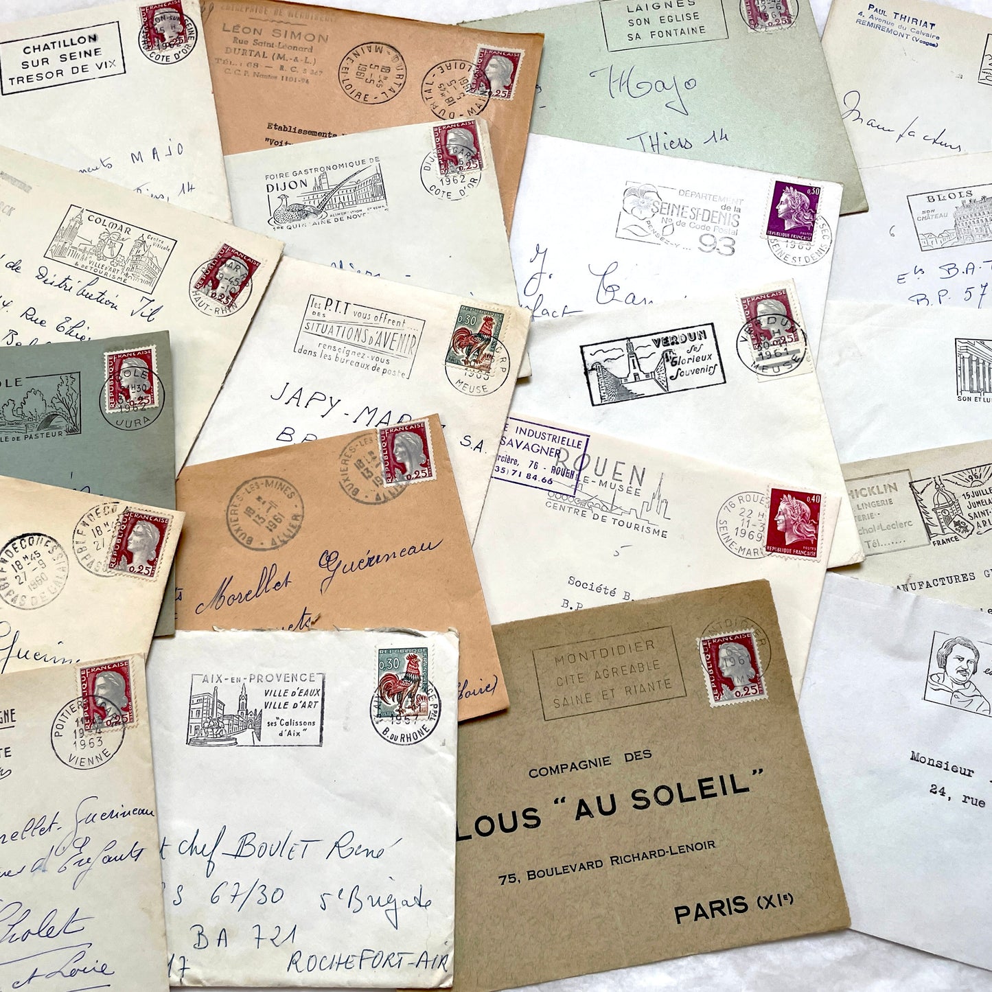 Lot of 20 French envelopes from the 1960s, featuring various postmarks and vintage stamps with Marianne and Rooster designs.