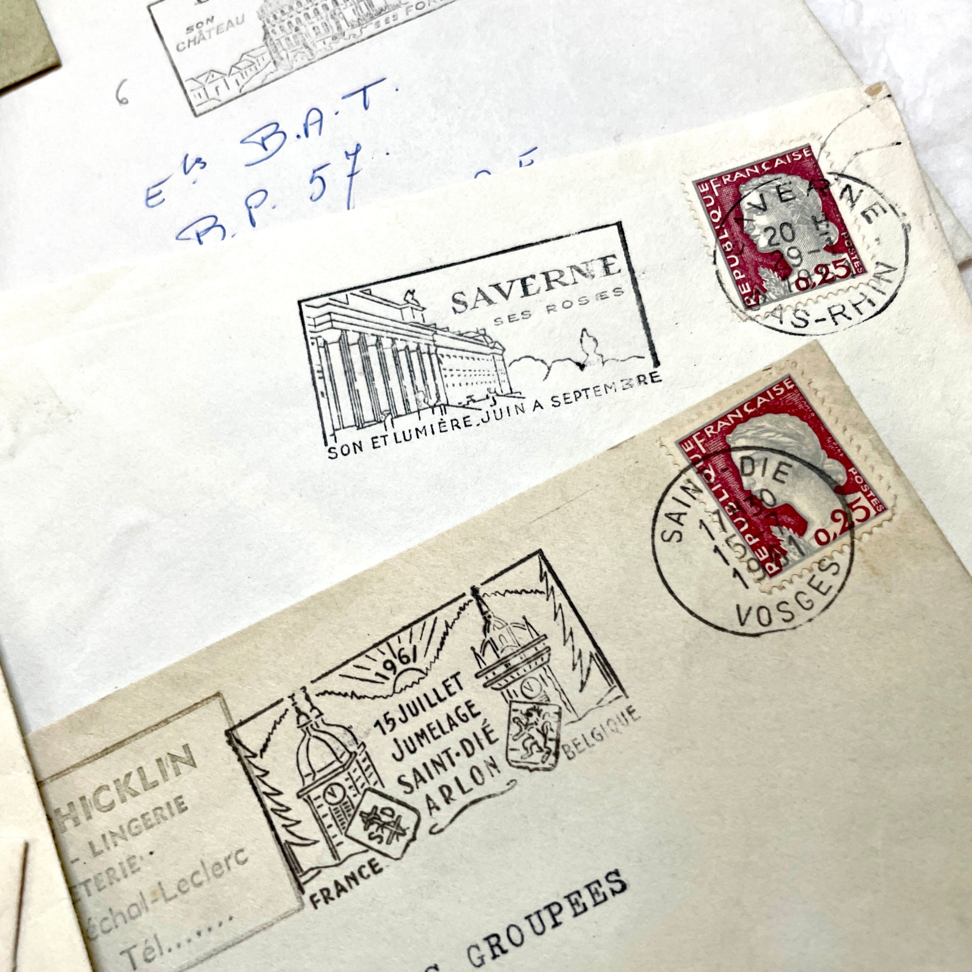 Lot of 20 French envelopes from the 1960s, featuring various postmarks and vintage stamps with Marianne and Rooster designs.