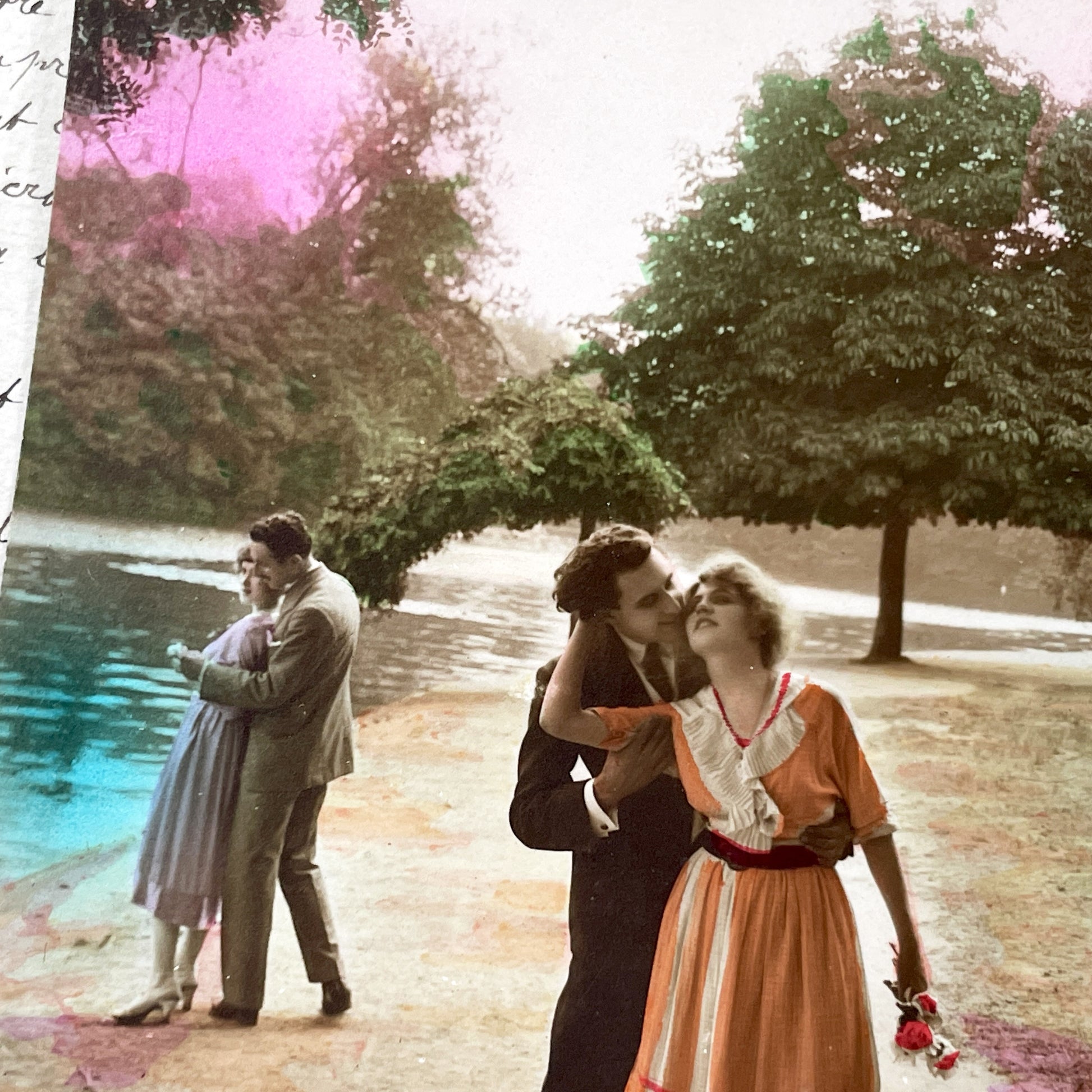 1920s - Vers Le Bonheur - Hand Colored Romantic French Postcard - Park Couple Kissing - Belle Époque Love Scene