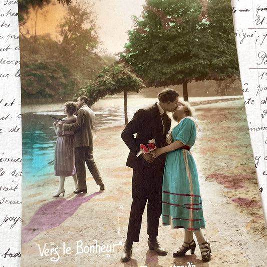 1920s - Vintage French Kissing Couple Postcard - Romantic Sentimental Love Poem - Hand-Colored Park Scene - Paris Publisher