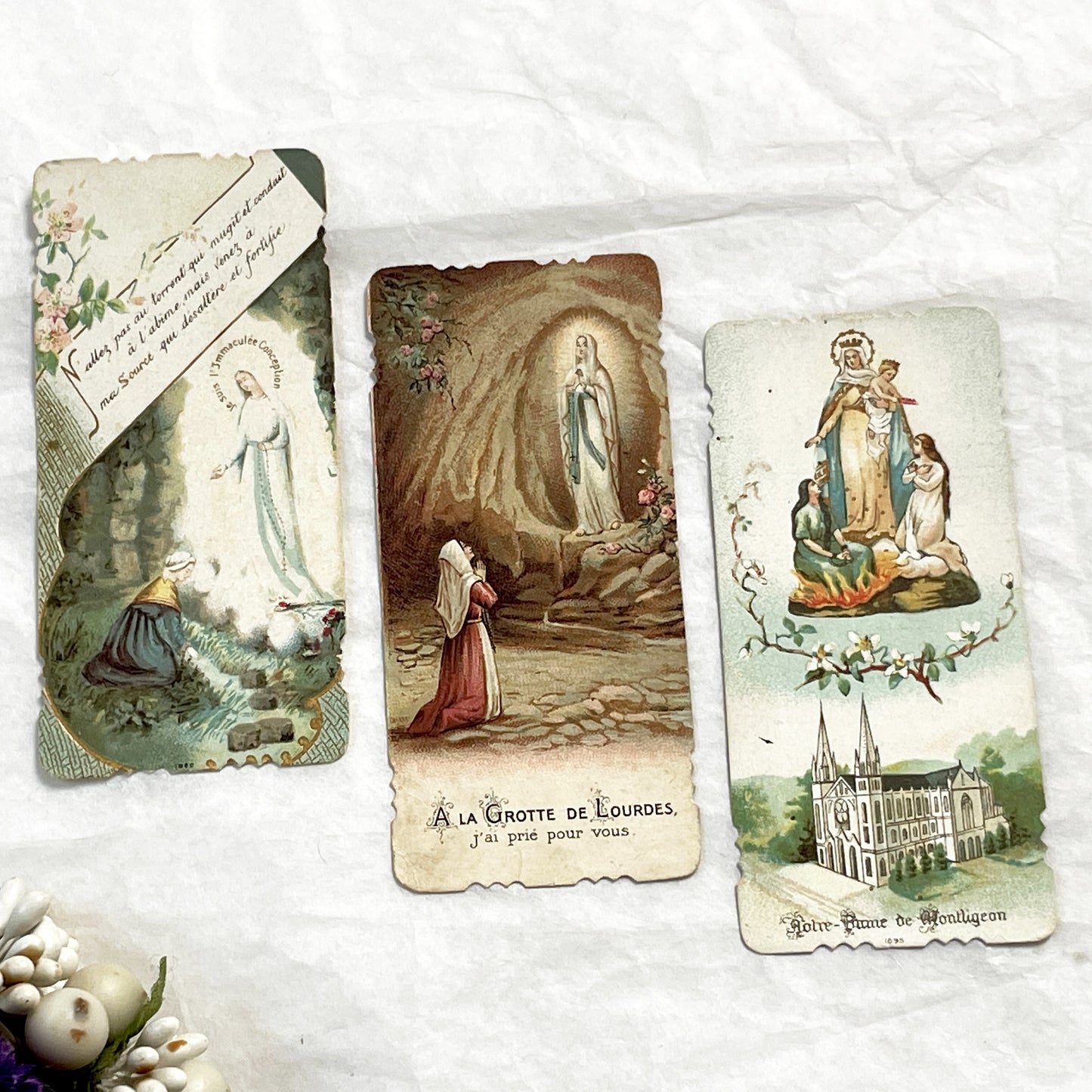 1900s - 3 Vintage French Catholic Holy Cards - Lourdes Apparitions, Prayer - Virgin Mary Devotion - Collectible Ephemera for Scrapbooking.