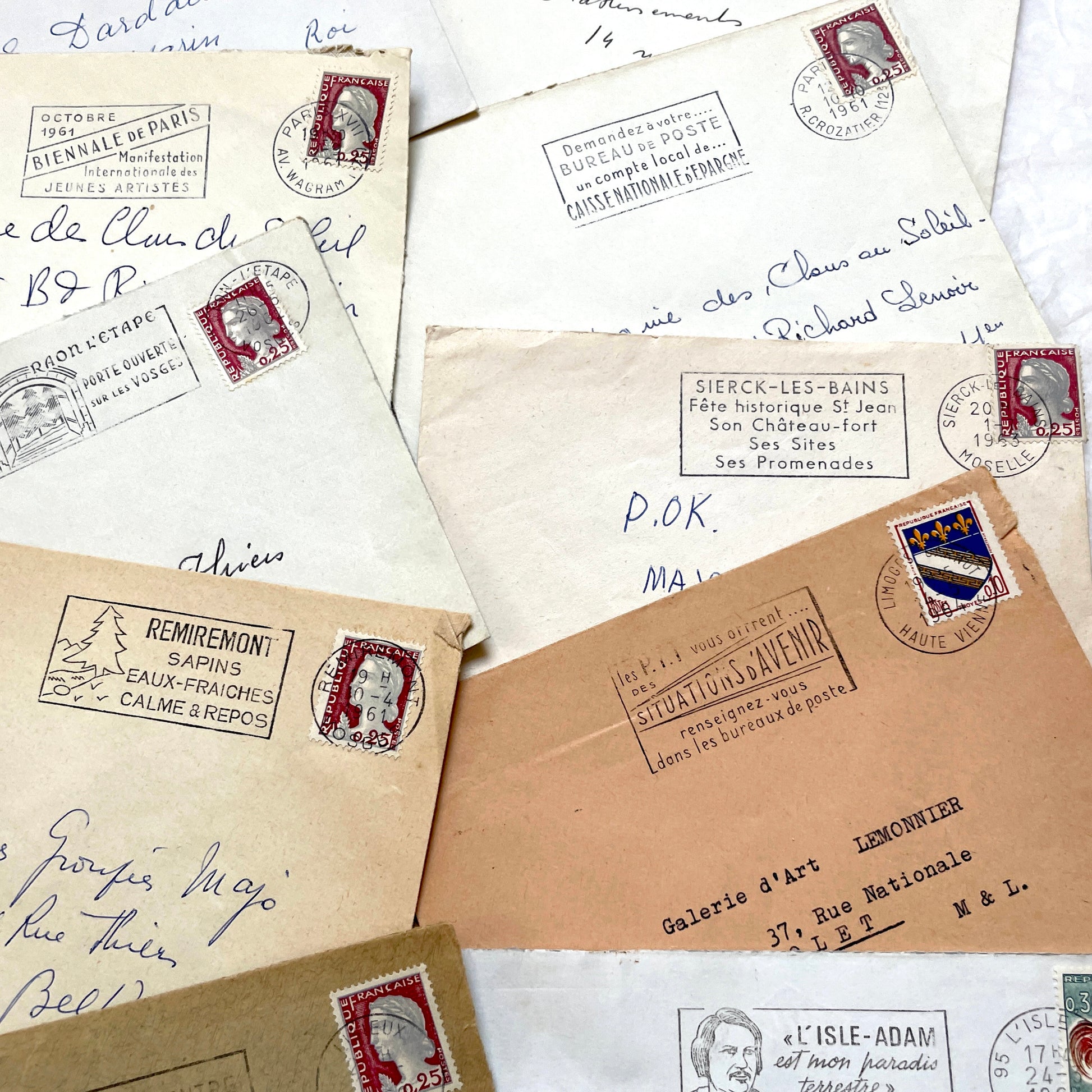 A lot of 20 French envelopes from the 1960s, featuring various postmarks, stamps, and handwritten addresses.