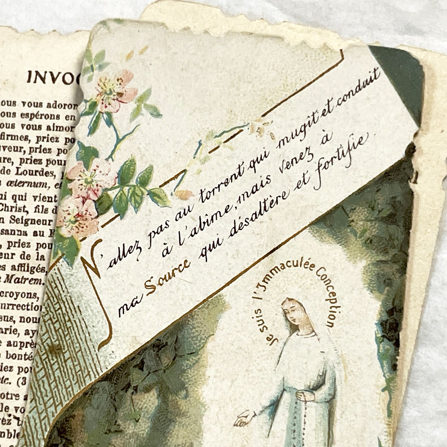 1900s - 3 Vintage French Catholic Holy Cards - Lourdes Apparitions, Prayer - Virgin Mary Devotion - Collectible Ephemera for Scrapbooking.