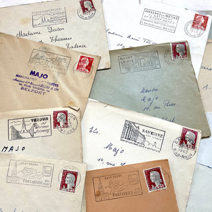 Lot of 20 1960s French envelopes with vintage stamps, diverse postmarks, and handwritten addresses.