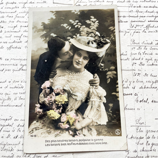 1900s - Vintage Postcard - Romantic Couple - Hand-Colored Photo - Sweet Kiss - Floral Bouquet - French Sentiment - Edwardian Era