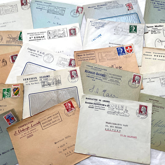 Lot of 20 French vintage envelopes from the 1960s, featuring various business addresses and stamps.