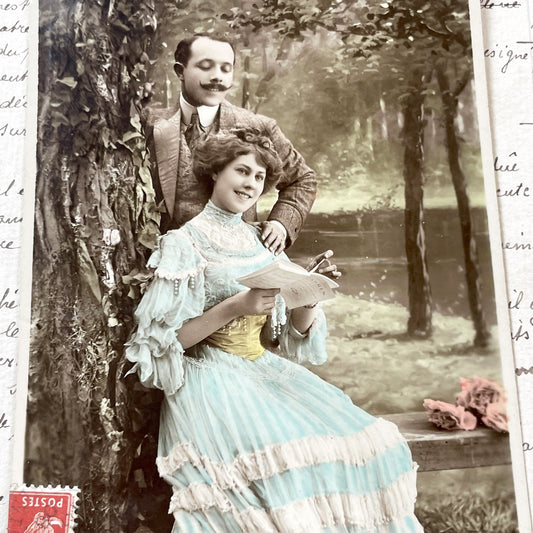 1900s - Antique French Hand-Colored Photo Postcard - Romantic Couple Love Poem - Belle Époque Portrait - Vintage Fashion Park Scene Ephemera