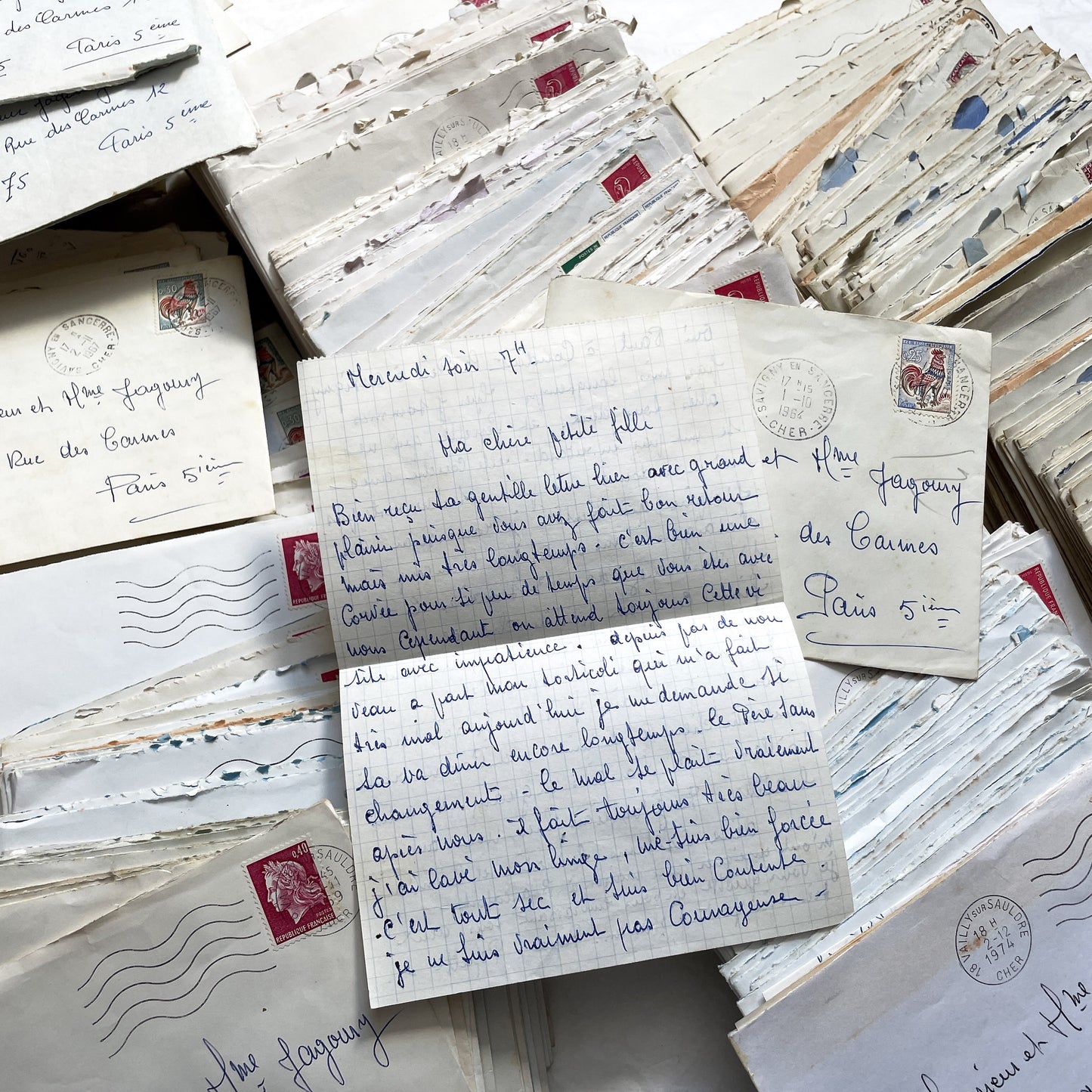 1960s - 1970s - 5 or 10 letters from a mother to her daughter and her son-in-law - Handwritten letters in their envelope