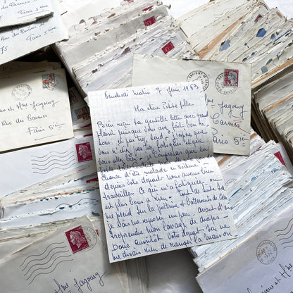 1960s - 1970s - 5 or 10 letters from a mother to her daughter and her son-in-law - Handwritten letters in their envelope
