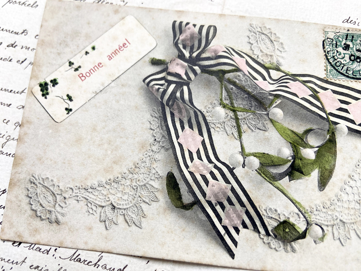 1900s - French New Year Postcard - Belle Epoque Mistletoe & Ribbon Design - Embossed Lace Greeting Card - Antique Ephemera Collectible