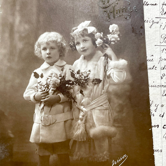 1910s - Vintage French Postcard - Bonne Année Children with Flowers - Antique Sepia Photo Art Print - New Year Collectible Ephemera