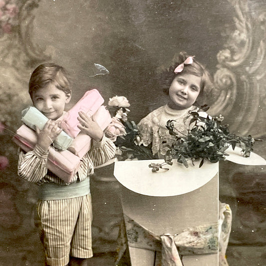 1910s - Antique French New Year Postcard - Vintage Children's Holiday Greeting Card - Happy New Year Ephemera Collectible Art