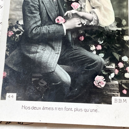 1900s - Vintage French Postcard - Romantic Belle Époque Couple - Hand-Tinted Photo - Love Message - Antique Ephemera Collectible Art