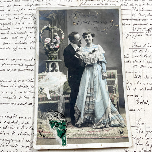 1900s - Vintage French Postcard - Hand Colored - Edwardian Couple Portrait - Wedding Engagement Scene - 'Felicitation' Card