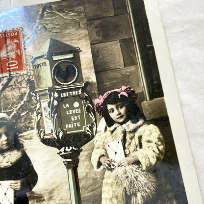 1910s - Vintage French Postcard - Two Children with Mailbox - Heureuse Année - Hand-Tinted Collectible - Antique Ephemera