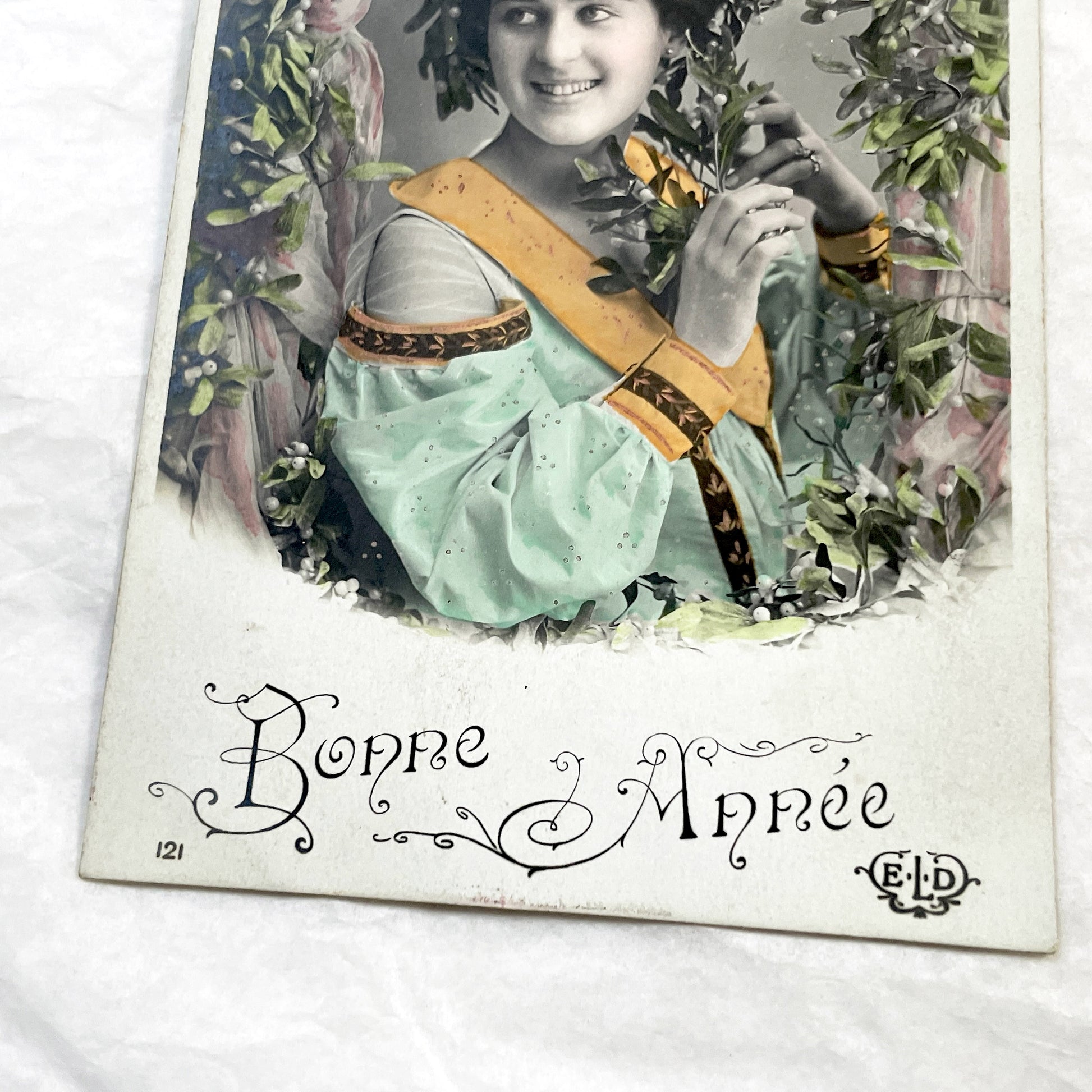 1900s - Vintage French New Year Postcard - Mistletoe Portrait Woman - Art Nouveau Era Greeting Card - Collectible Ephemera