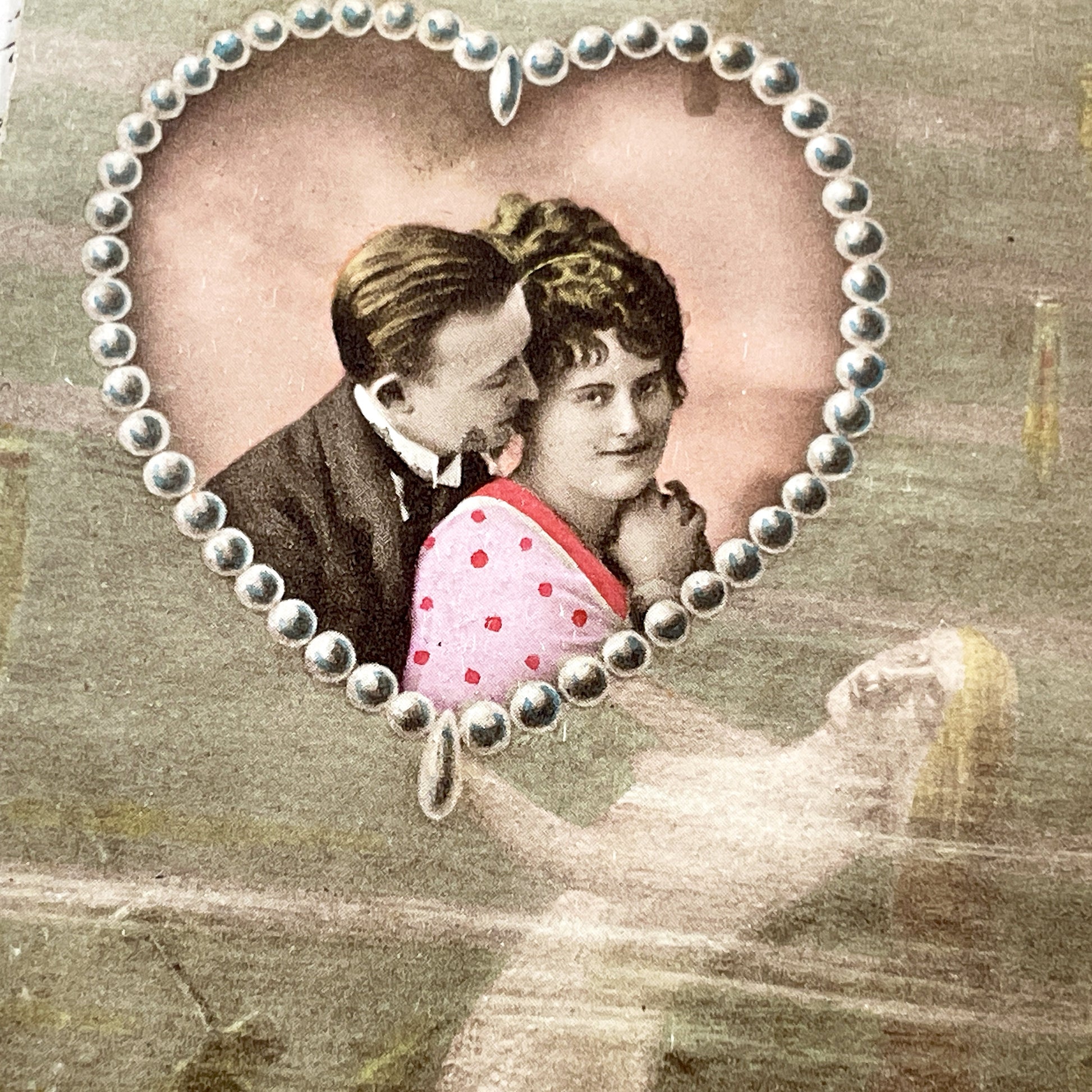 1900s - Vintage French Postcard - Romantic Couple Pearl Heart Frame - Ethereal Siren Mythological Art Nouveau Chromo