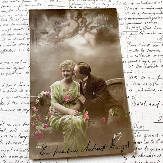 1910s - Vintage Romantic Postcard - Hand-Colored Couple - Whispering Love - Cherubs - Le Vrai Bonheur - Edwardian Affection