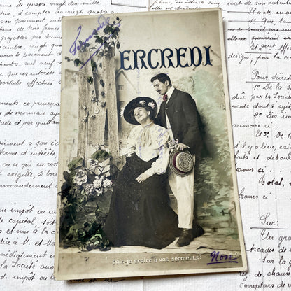 1900s - Vintage French Postcard - Romantic Couple - Edwardian Fashion - Hand Colored - Antique Snapshot - Mercredi Theme - Historic Romance
