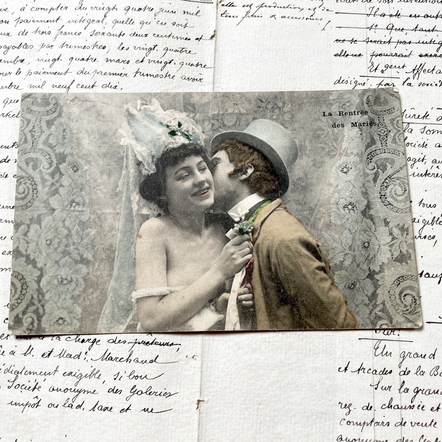 1910s - Vintage French Wedding Postcard - Romantic Hand-Tinted Kiss - Belle Epoque Bride Groom Love - Antique Ephemera Collectible Card
