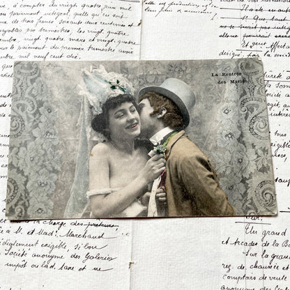 1910s - Vintage French Wedding Postcard - Romantic Hand-Tinted Kiss - Belle Epoque Bride Groom Love - Antique Ephemera Collectible Card
