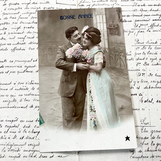1900s - Antique French New Year Postcard - Hand-Tinted Romantic Couple - Edwardian Era Greeting Card - Vintage Photo Ephemera - Collectible