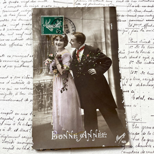 1910s - Vintage French Bonne Annee Postcard - Romantic Couple Affectionate Pose - Hand-Colored Photo - Art Deco Era - Happy New Year