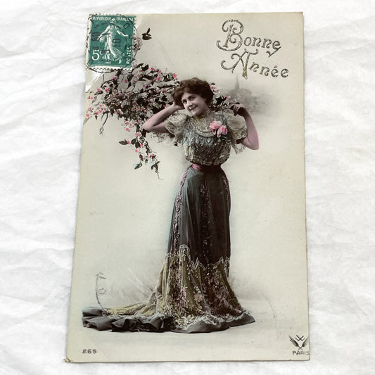 1900s - Vintage French Postcard - Edwardian Lady with Pink Flowers - Belle Époque Art Nouveau Fashion - Happy New Year -  Antique Ephemera