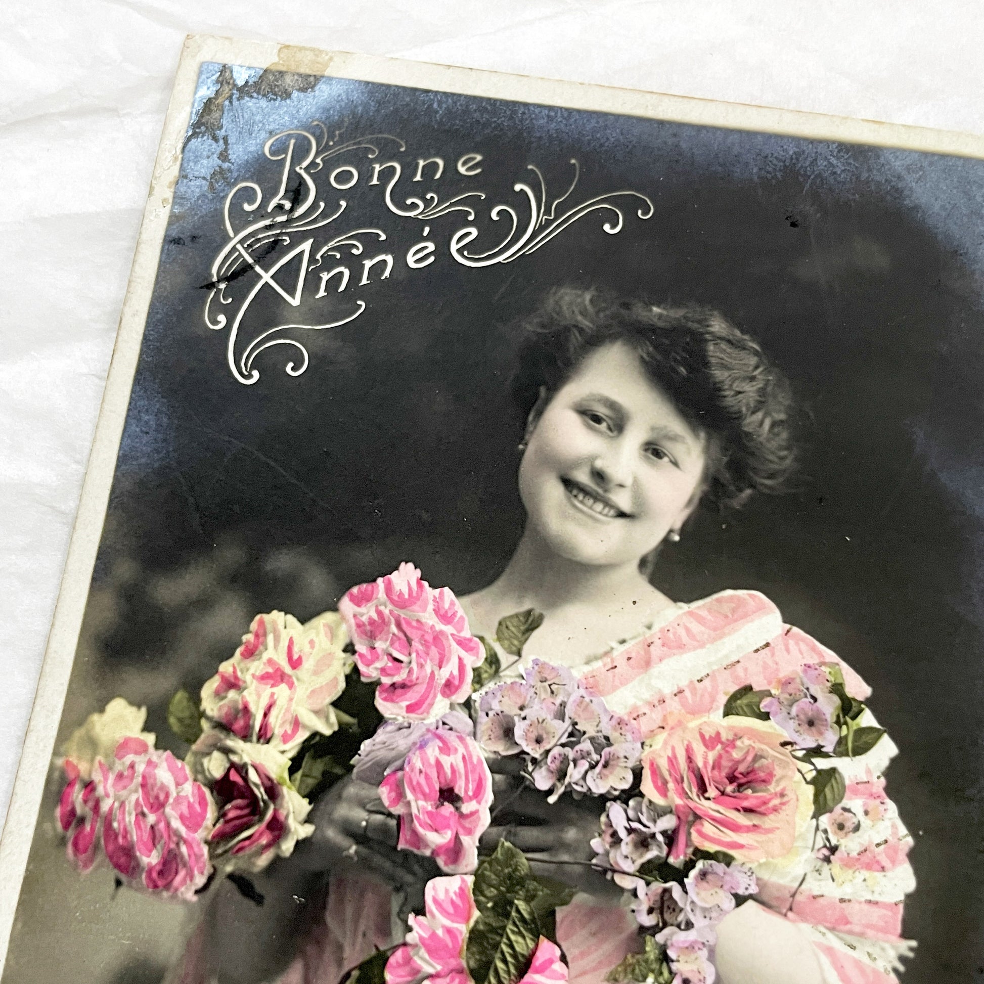 1910s - French New Year Postcard - Belle Epoque Hand-Tinted Smiling Woman - Pink Dress - Floral Bouquet - Elegant Vintage Collectible