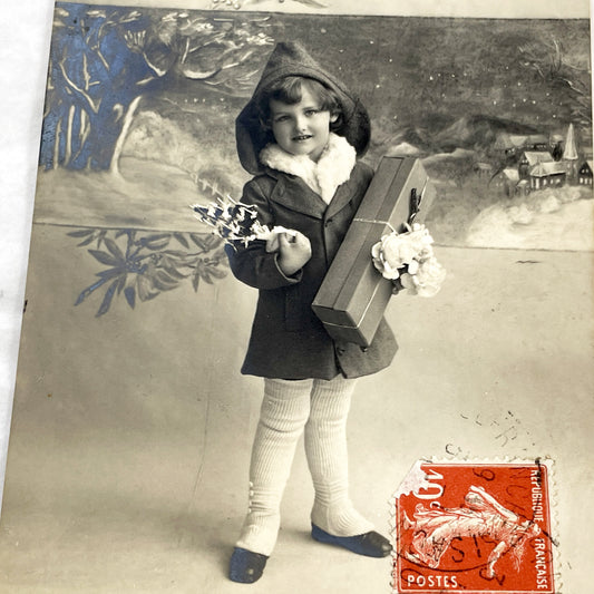 1910s - Antique French Bonne Année Postcard - Vintage Happy New Year Greeting Card - Child Winter Scene Gift - Collectible Ephemera