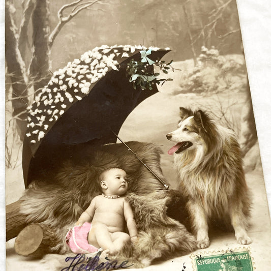 1910s - Vintage French Postcard - Baby, Dog, Umbrella, Snowy Scene - New Year Greeting - Sentimental Winter Imagery - Collectible Ephemera
