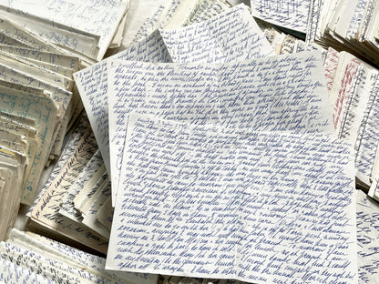 1960s - English correspondence from France – Set of 15+ sheets (30 pages) – Handwritten romantic letters – Vintage letters on paper
