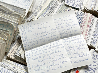 1960s - English correspondence from France – Set of 15+ sheets (30 pages) – Handwritten romantic letters – Vintage letters on paper