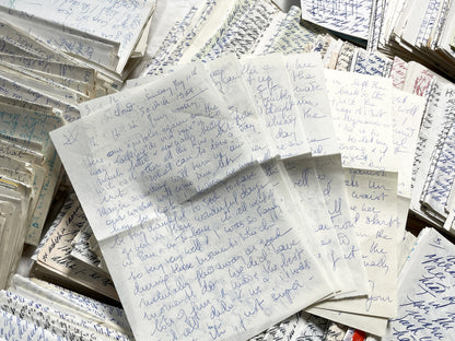 1960s - English correspondence from France – Set of 15+ sheets (30 pages) – Handwritten romantic letters – Vintage letters on paper