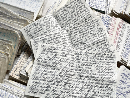 1960s - English correspondence from France – Set of 15+ sheets (30 pages) – Handwritten romantic letters – Vintage letters on paper