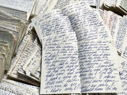 1960s - English correspondence from France – Set of 15+ sheets (30 pages) – Handwritten romantic letters – Vintage letters on paper