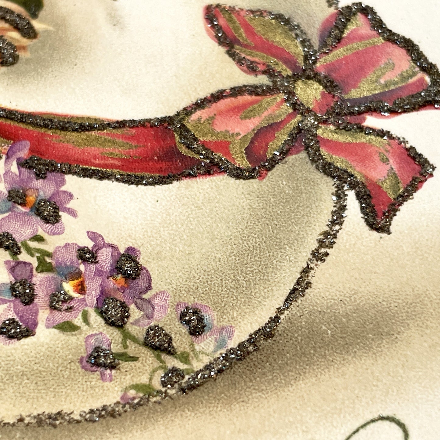 1950s - Vintage French Easter Postcard - Delicate Floral Wreath Design - Sparkling Glitter Embellishment - Joyeuses Paques Greeting