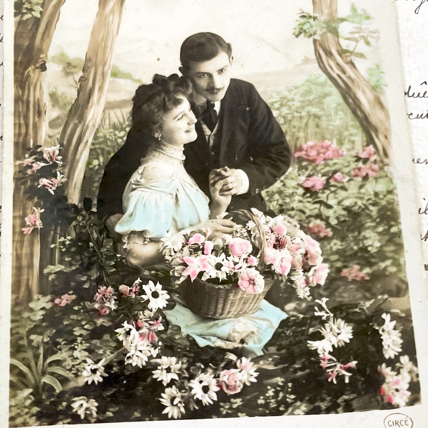 1900s - Romantic Hand-Tinted Edwardian Postcard - Vintage Couple In Flower Garden - Old French Ephemera Love Card - CIRCE Photo