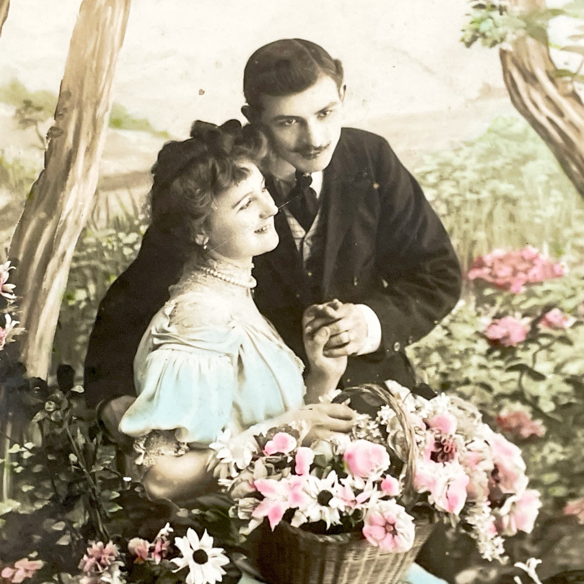 1900s - Romantic Hand-Tinted Edwardian Postcard - Vintage Couple In Flower Garden - Old French Ephemera Love Card - CIRCE Photo