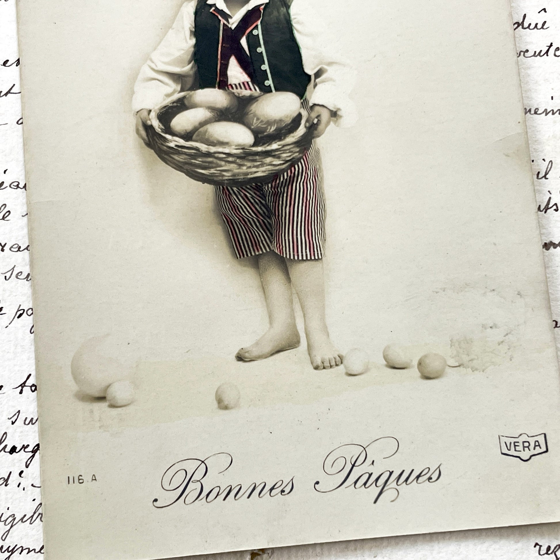 1910s - Vintage French Easter Postcard - Charming Child with Eggs - Bonnes Pâques Greeting - Antique Document