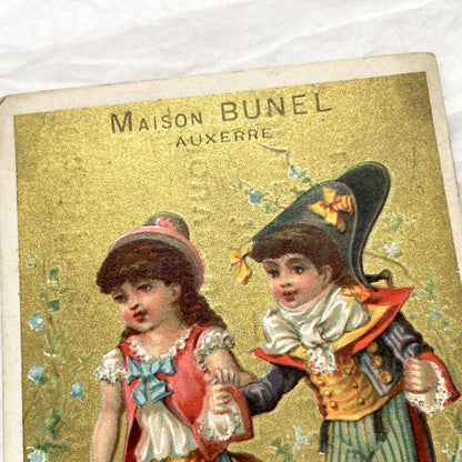 Late 19th - Vintage French Trade Card - Gilded Chromo - Directoire Costumes - Advertising Maison Bunel Auxerre Department Store